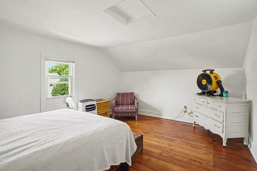 312 Elliott Avenue Grand Haven City MI 49417