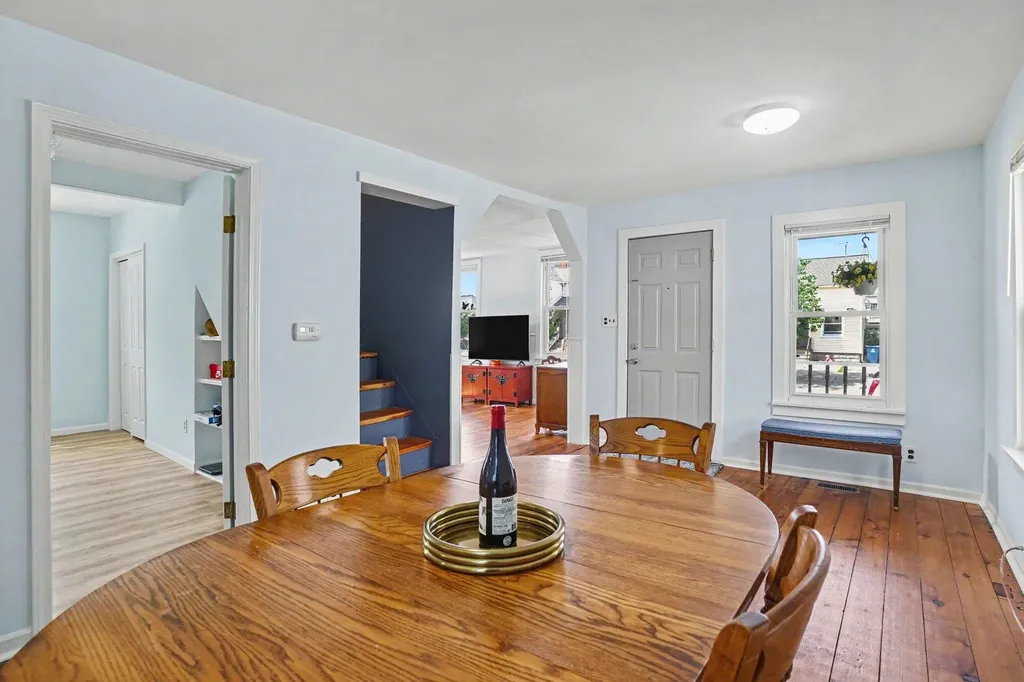 312 Elliott Avenue Grand Haven City MI 49417