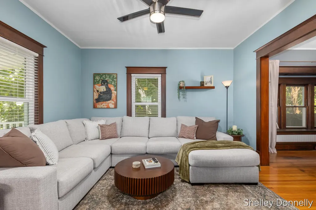 847 Innes Street NE Grand Rapids City MI 49503