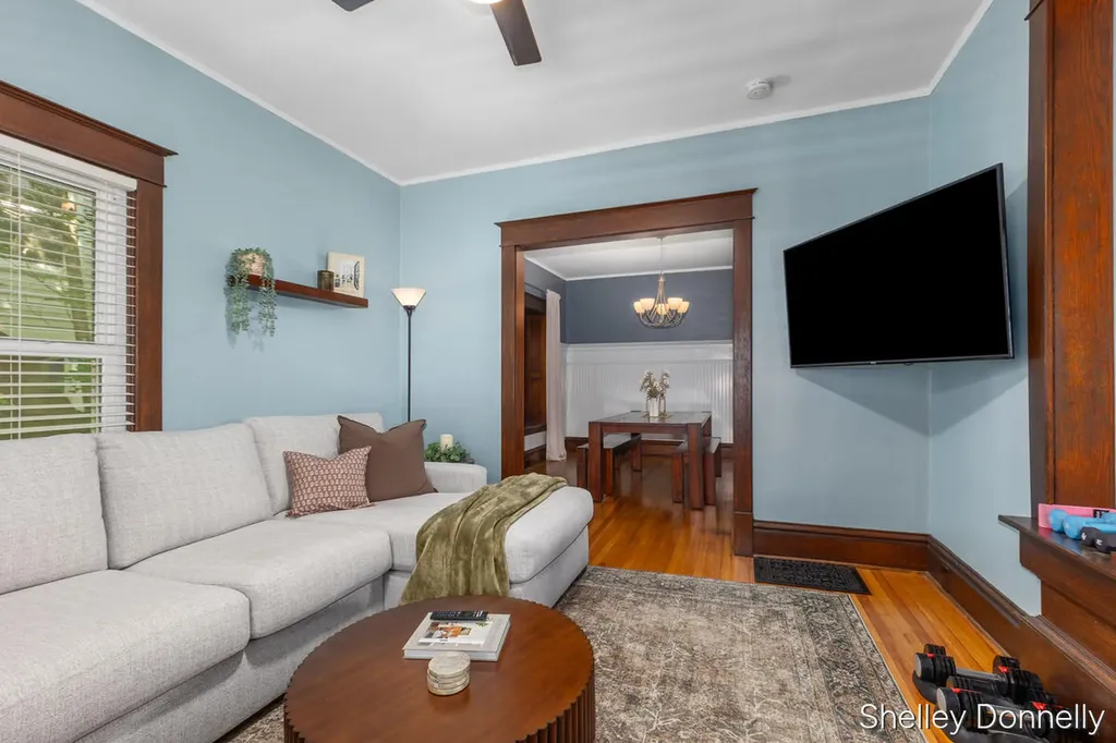 847 Innes Street NE Grand Rapids City MI 49503