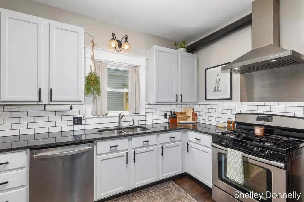 847 Innes Street NE Grand Rapids City MI 49503