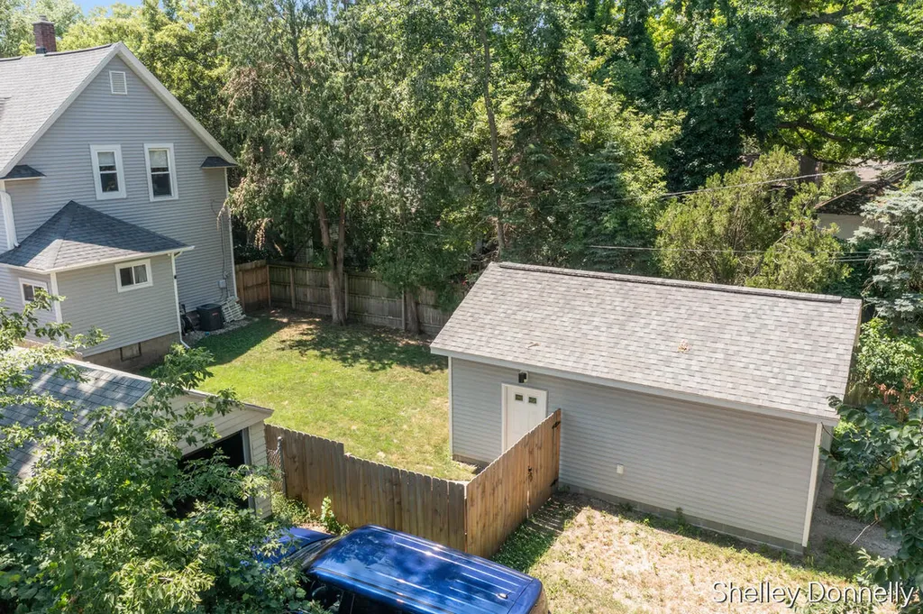 847 Innes Street NE Grand Rapids City MI 49503