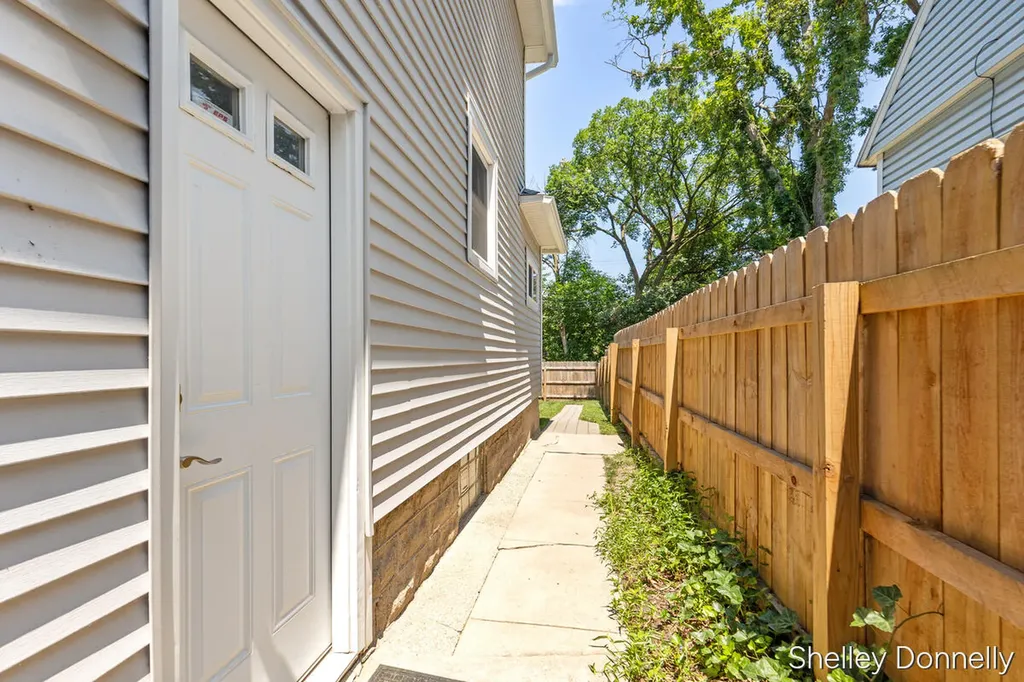 847 Innes Street NE Grand Rapids City MI 49503