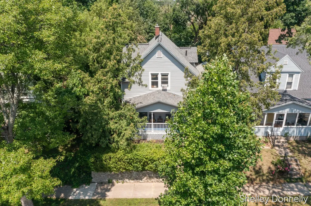 847 Innes Street NE Grand Rapids City MI 49503
