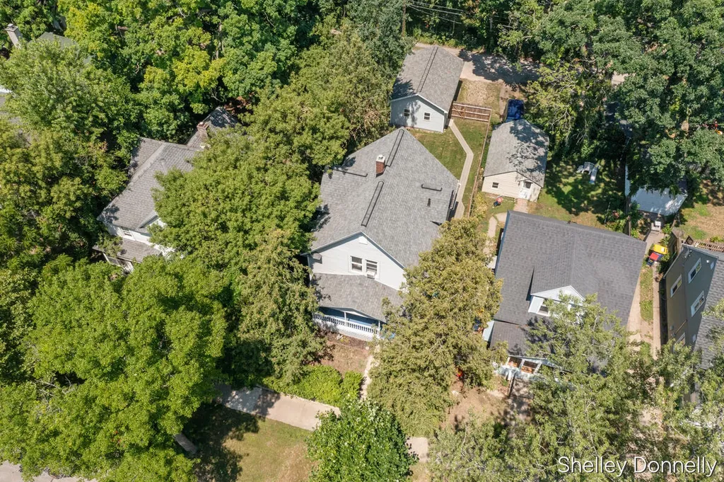 847 Innes Street NE Grand Rapids City MI 49503