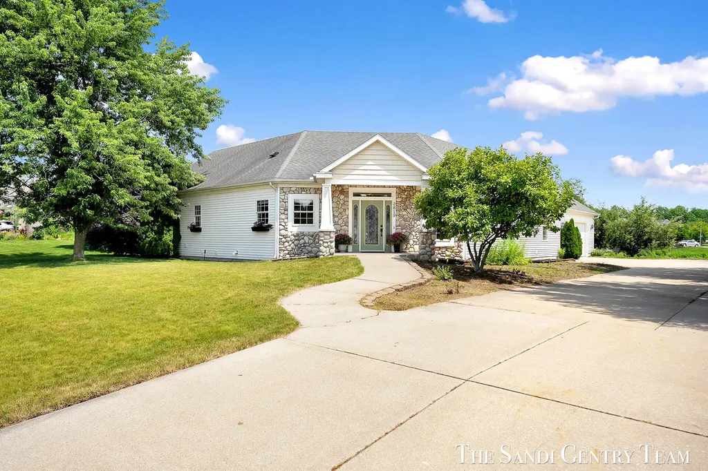3819 Acadia Drive Georgetown Charter Township MI 49426