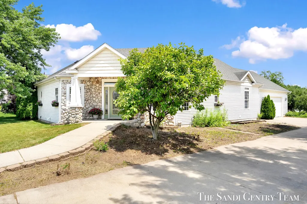 3819 Acadia Drive Georgetown Charter Township MI 49426