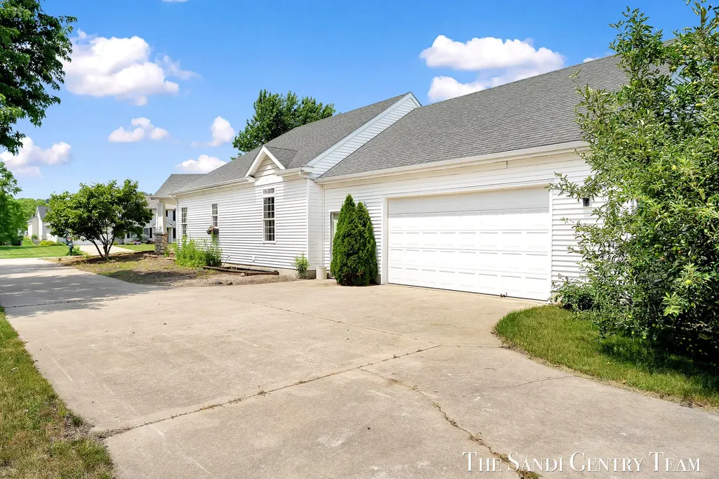 3819 Acadia Drive Georgetown Charter Township MI 49426