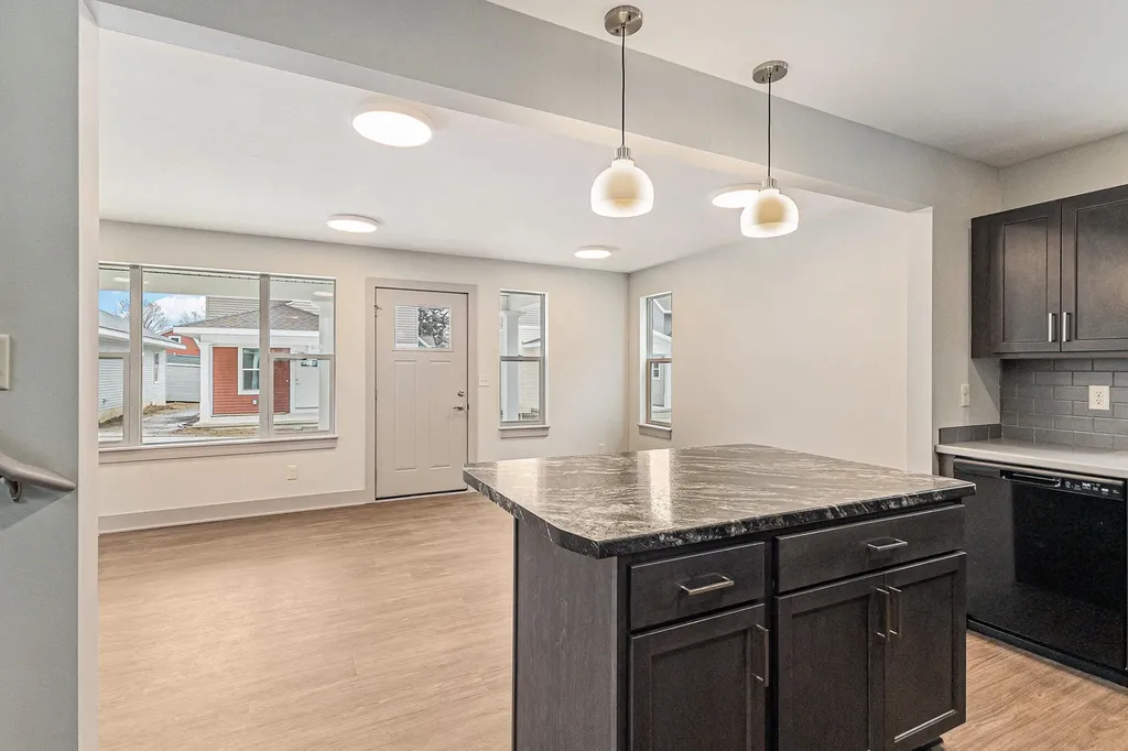 2108 Willard Avenue SE Grand Rapids City MI 49507