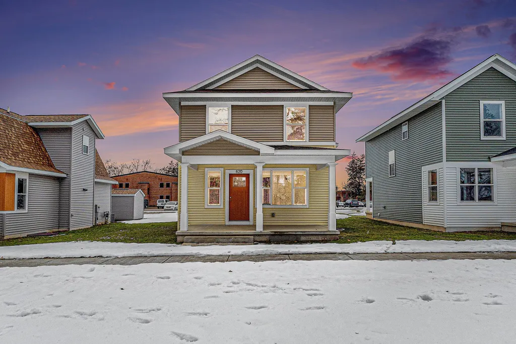 2059 Linden Avenue SE Grand Rapids City MI 49507