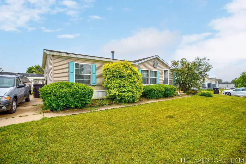 3274 Barbaray Way Holland Charter Township MI 49424