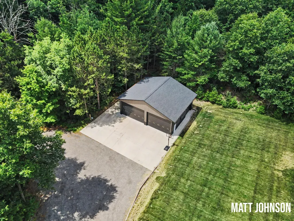 5589 Heritage Drive Fruitland Township MI 49461