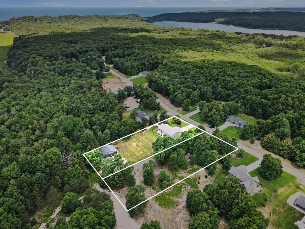 5589 Heritage Drive Fruitland Township MI 49461