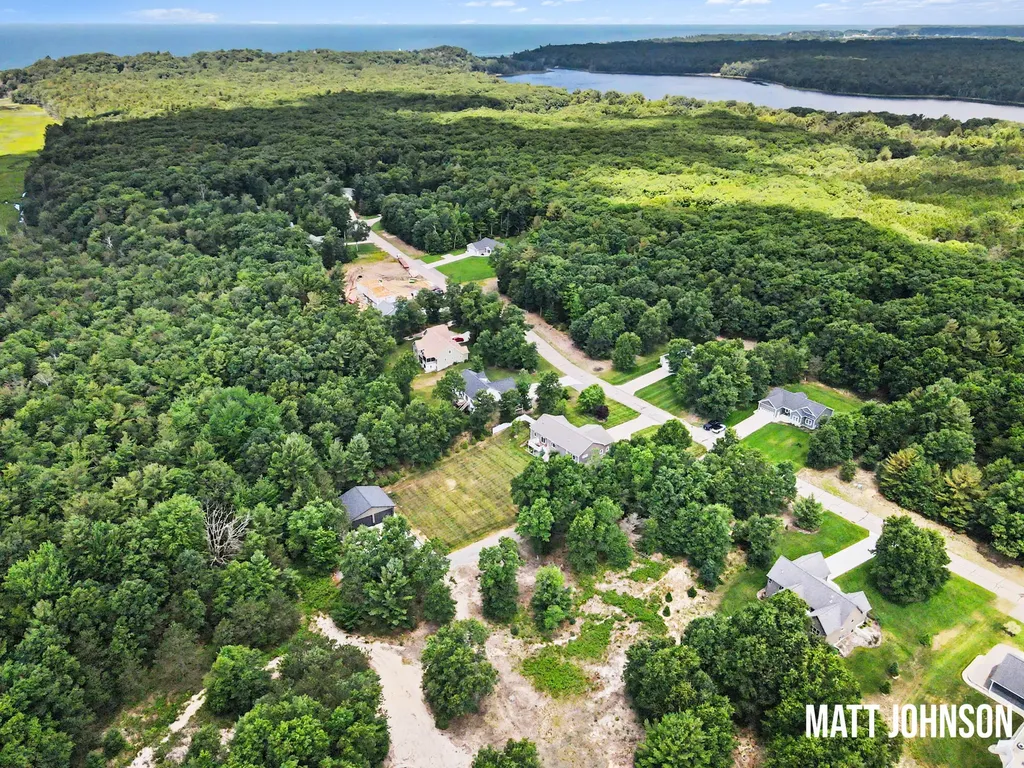 5589 Heritage Drive Fruitland Township MI 49461
