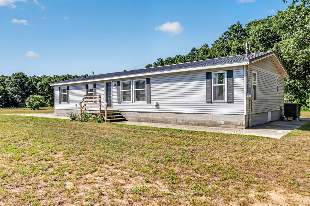 11703 Nichols Road Blue Lake Township MI 49425