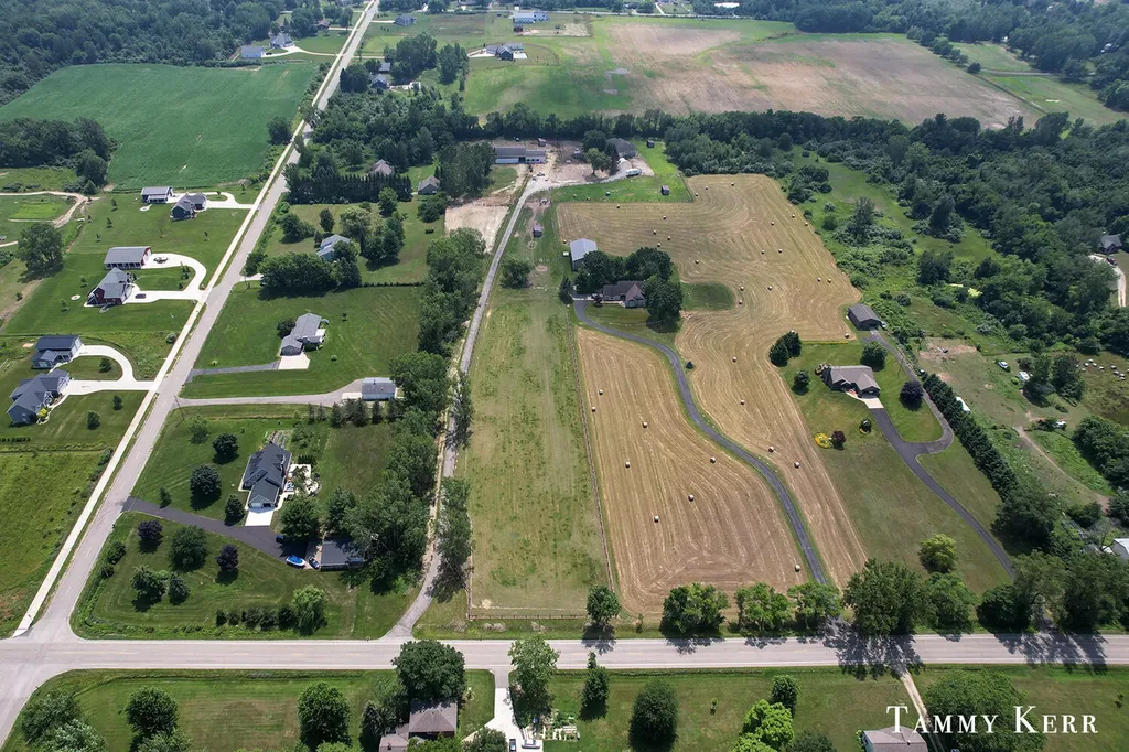 6220 146th Avenue Laketown Township MI 49423