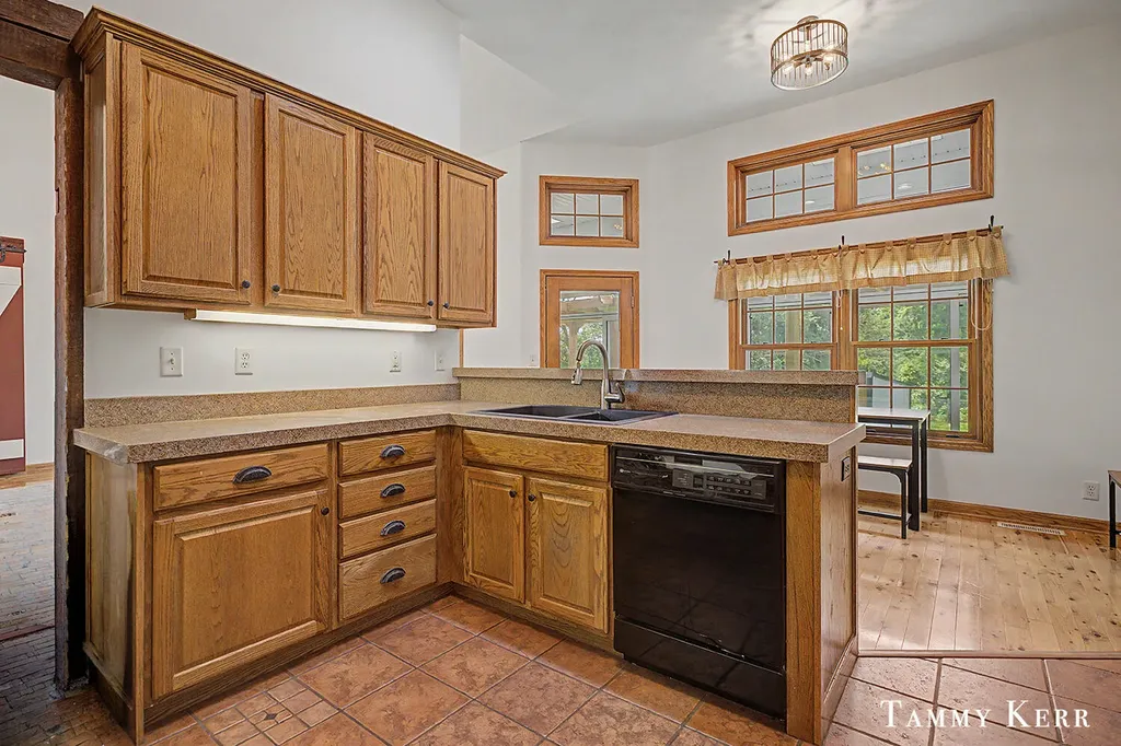 6220 146th Avenue Laketown Township MI 49423