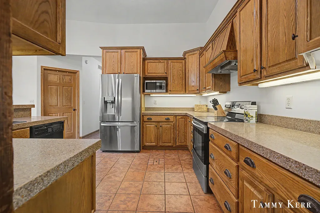 6220 146th Avenue Laketown Township MI 49423