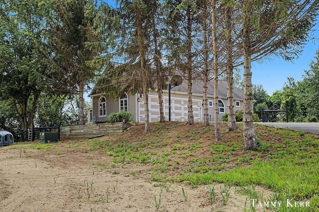 6220 146th Avenue Laketown Township MI 49423