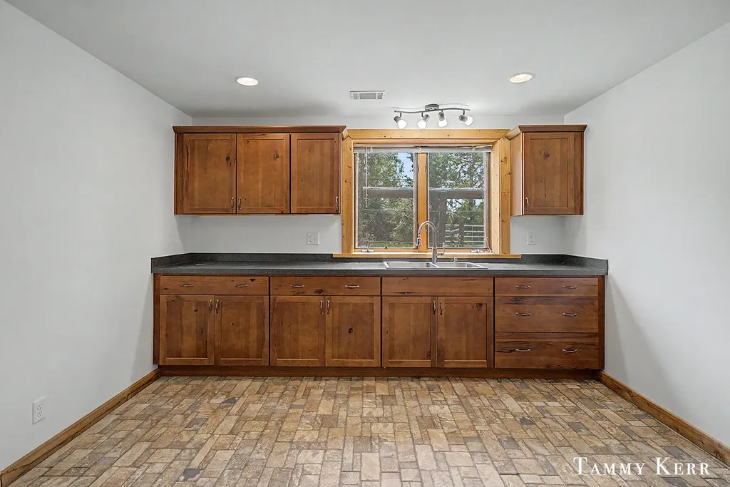 6220 146th Avenue Laketown Township MI 49423
