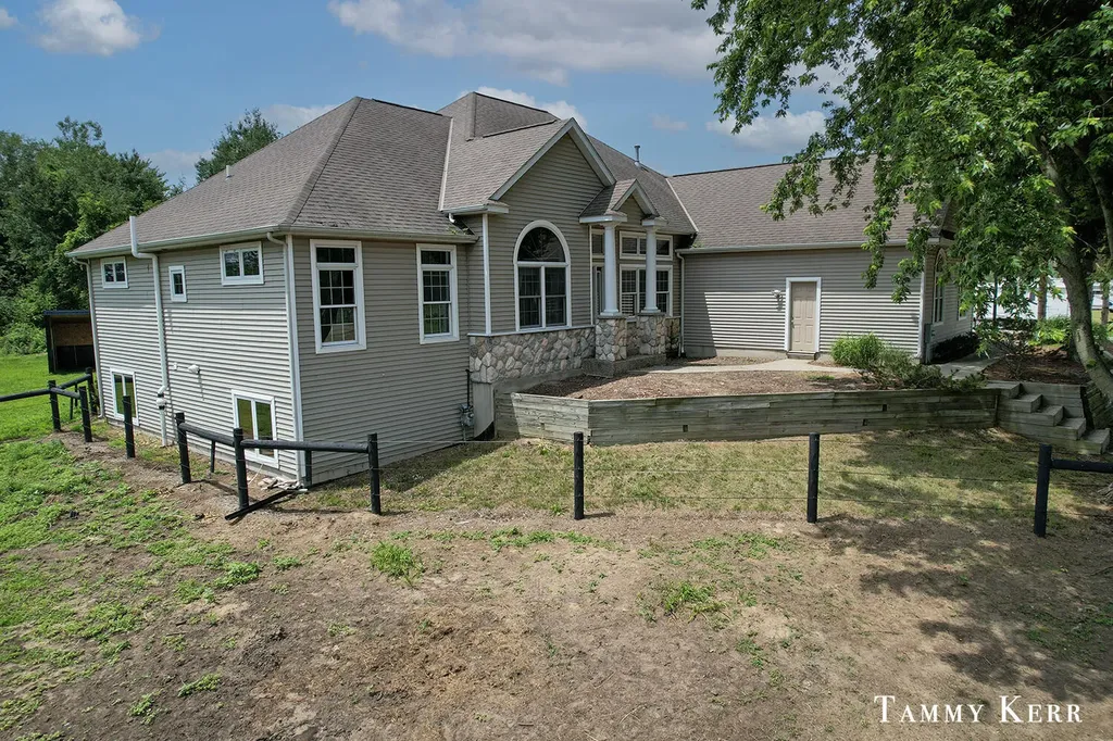 6220 146th Avenue Laketown Township MI 49423