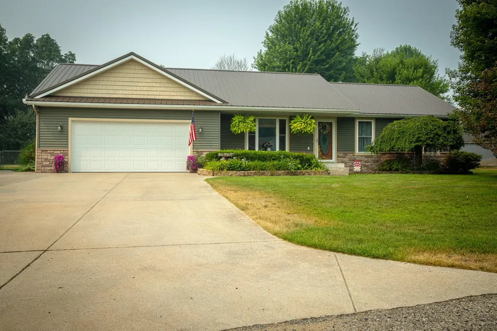 3403 White Aspen Lane Fruitport Charter Township MI 49444