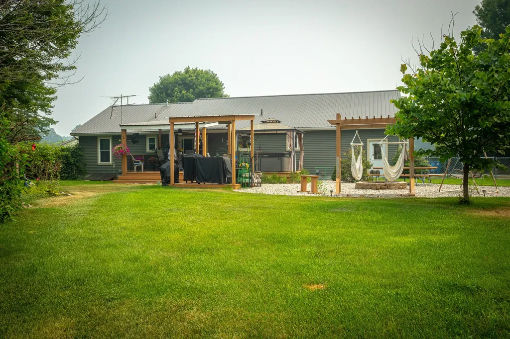 3403 White Aspen Lane Fruitport Charter Township MI 49444