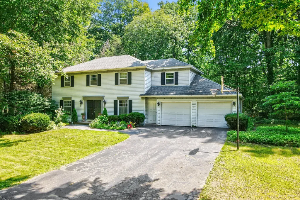 3530 Elderwood Avenue Park Township MI 49424