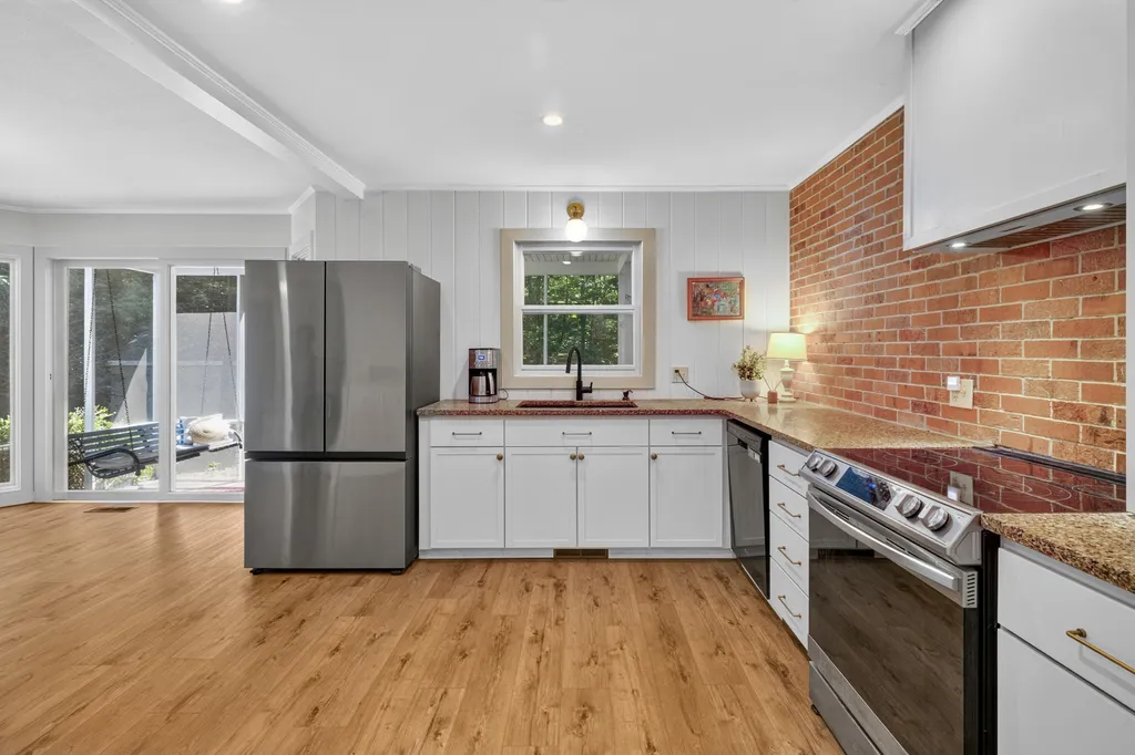 3530 Elderwood Avenue Park Township MI 49424