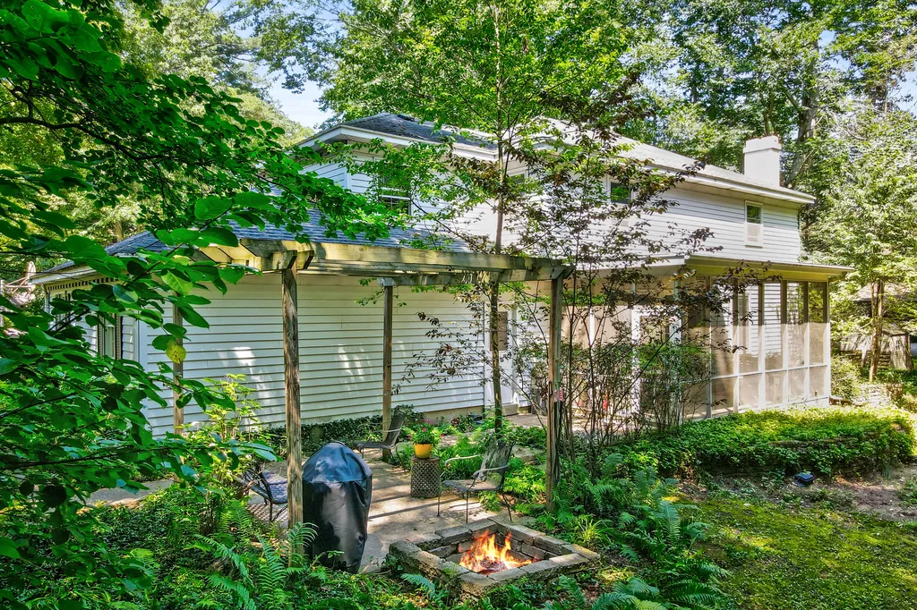 3530 Elderwood Avenue Park Township MI 49424