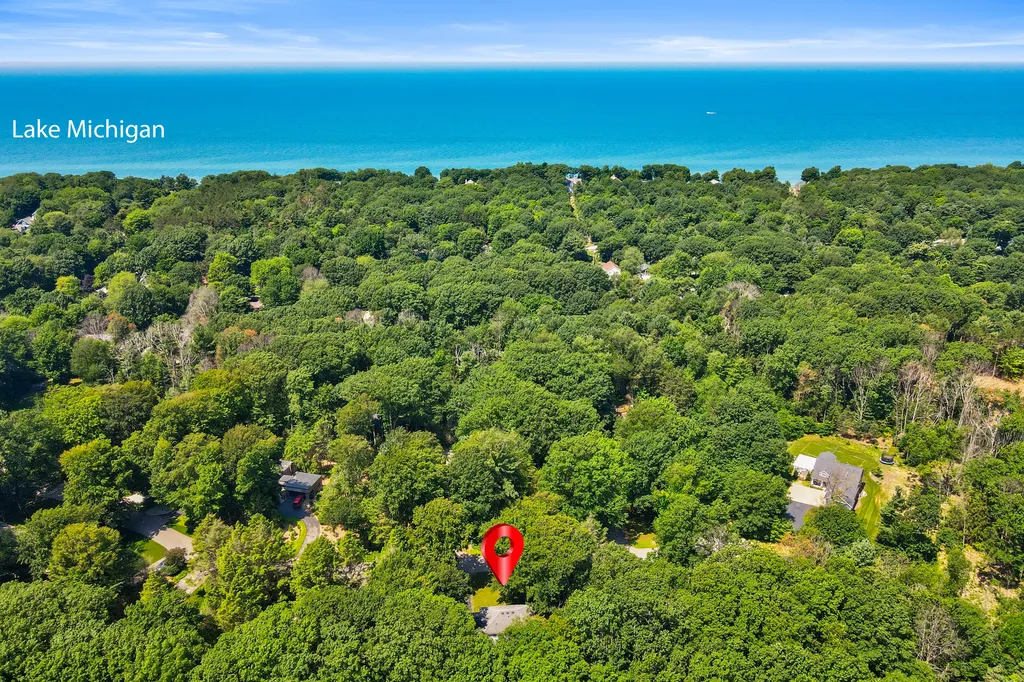3530 Elderwood Avenue Park Township MI 49424