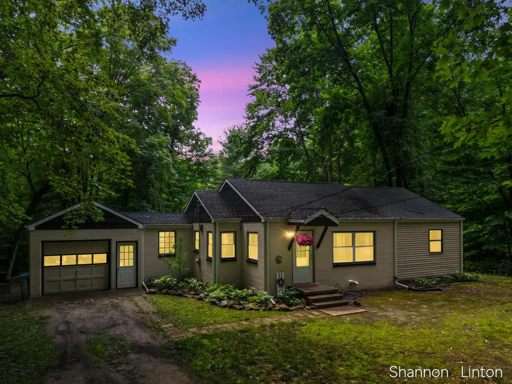 746 W 48th Street Garfield Township MI 49337