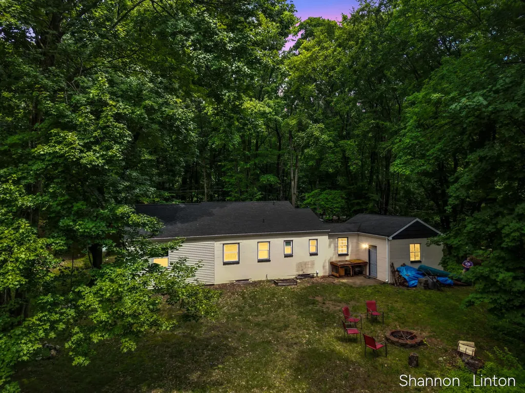 746 W 48th Street Garfield Township MI 49337
