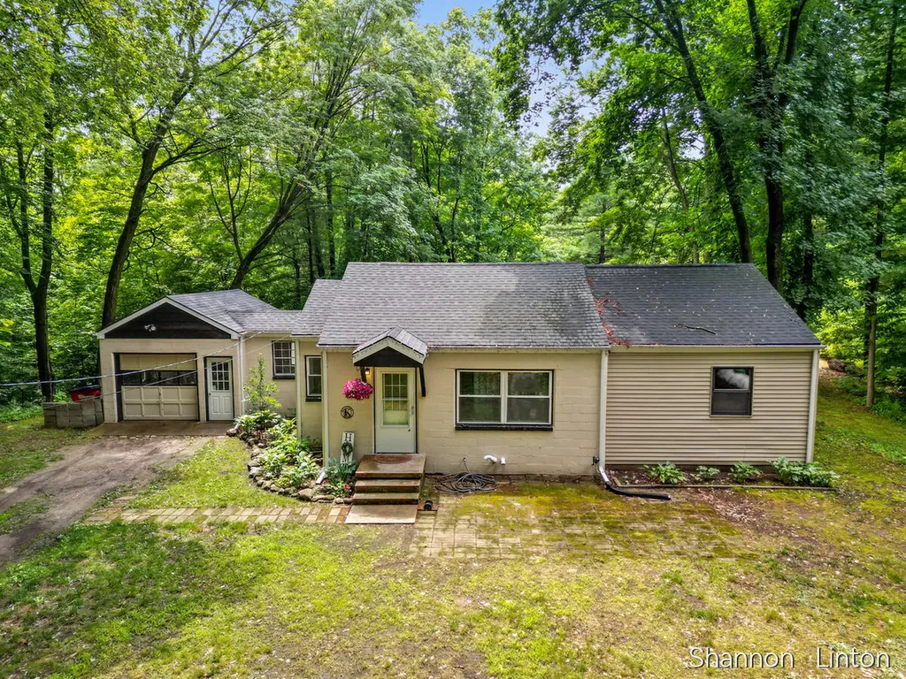 746 W 48th Street Garfield Township MI 49337