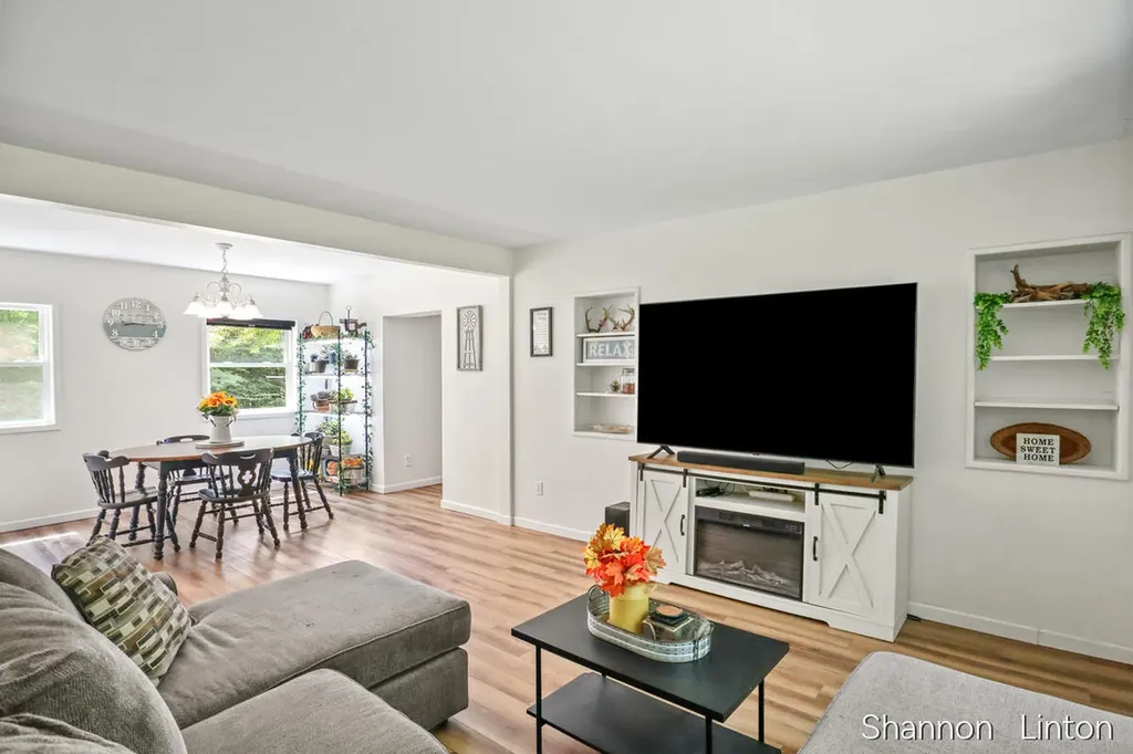 746 W 48th Street Garfield Township MI 49337