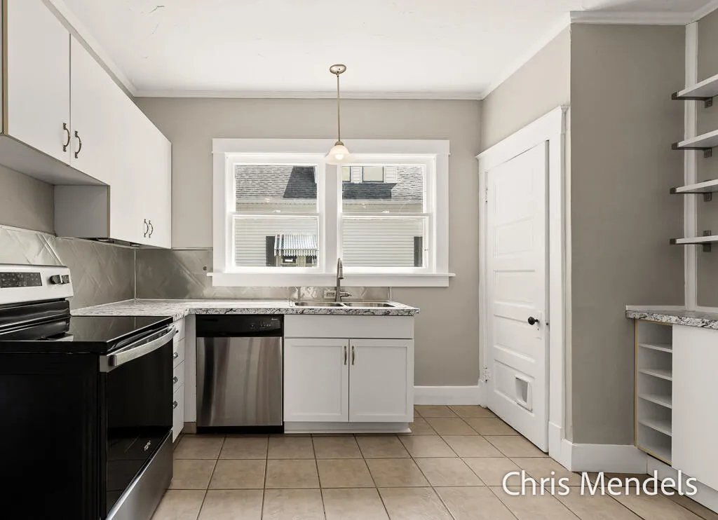 1013 Pennoyer Avenue Grand Haven City MI 49417