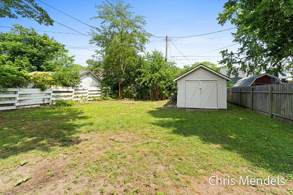 1013 Pennoyer Avenue Grand Haven City MI 49417
