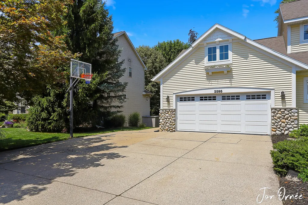 2595 Southplatte Drive SW Byron Township MI 49315