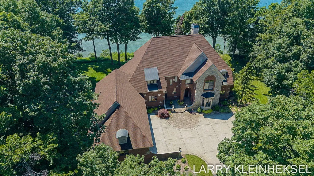 5645 N Lakeshore Drive Port Sheldon Township MI 49424