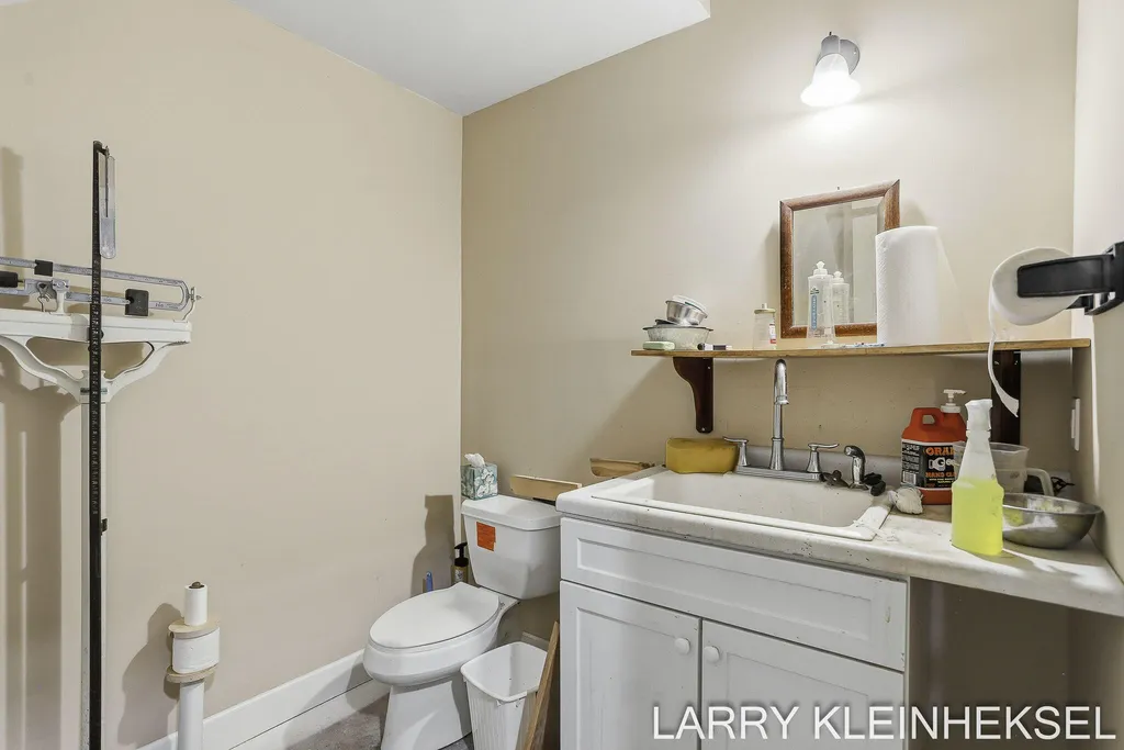 5645 N Lakeshore Drive Port Sheldon Township MI 49424