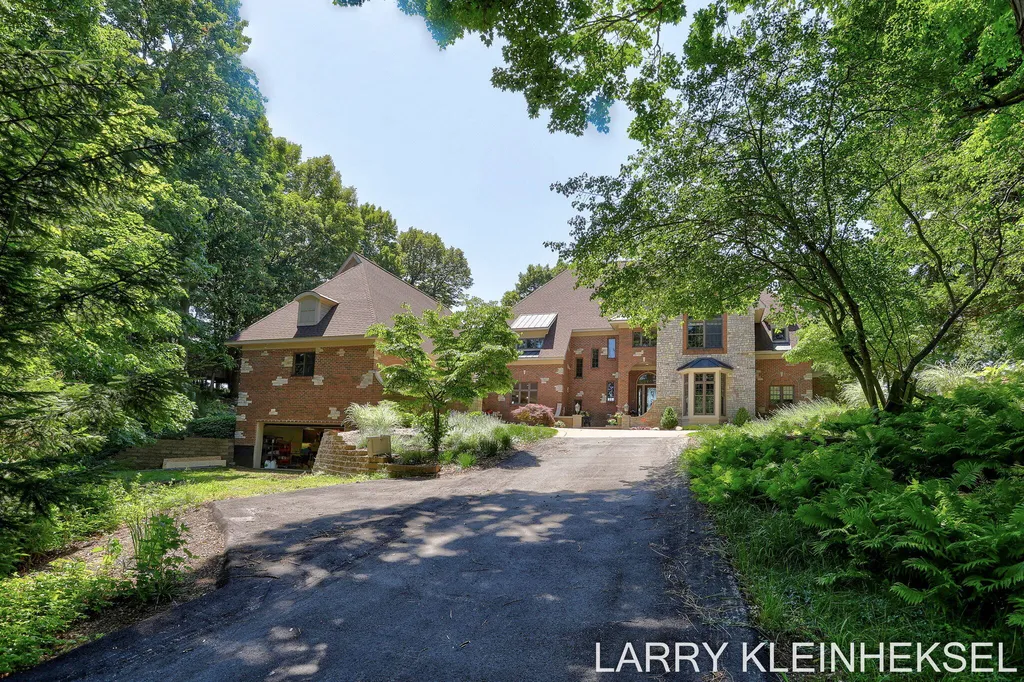 5645 N Lakeshore Drive Port Sheldon Township MI 49424