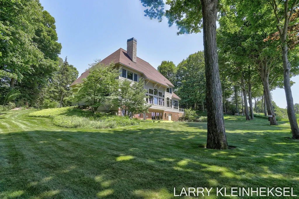 5645 N Lakeshore Drive Port Sheldon Township MI 49424
