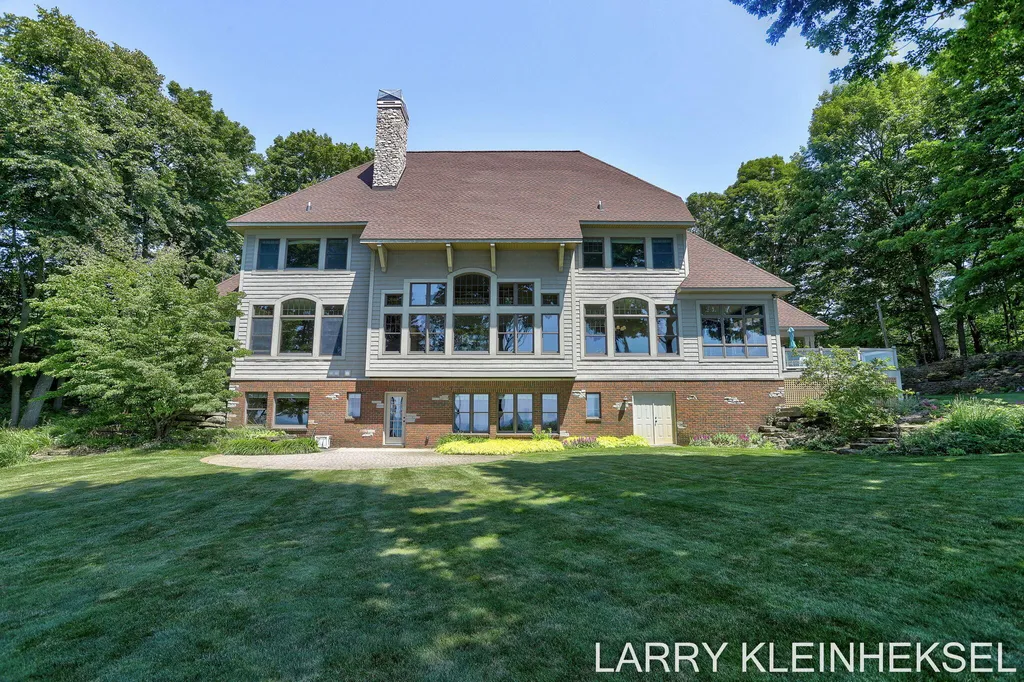 5645 N Lakeshore Drive Port Sheldon Township MI 49424