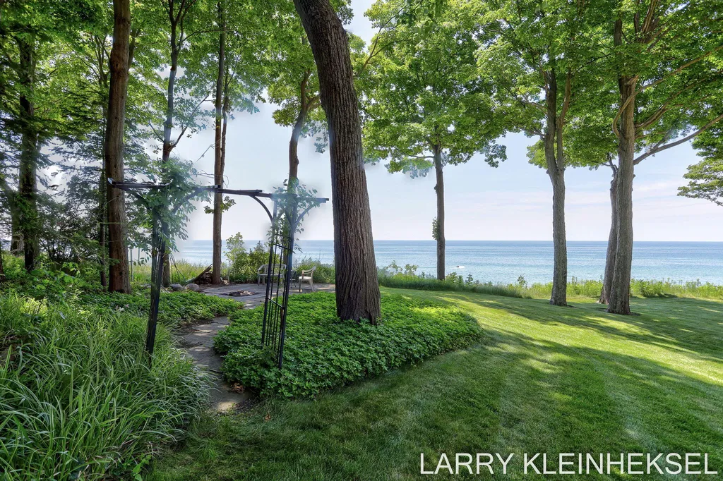 5645 N Lakeshore Drive Port Sheldon Township MI 49424