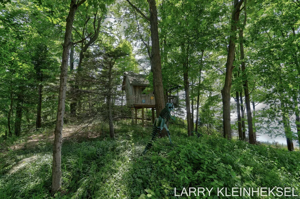 5645 N Lakeshore Drive Port Sheldon Township MI 49424