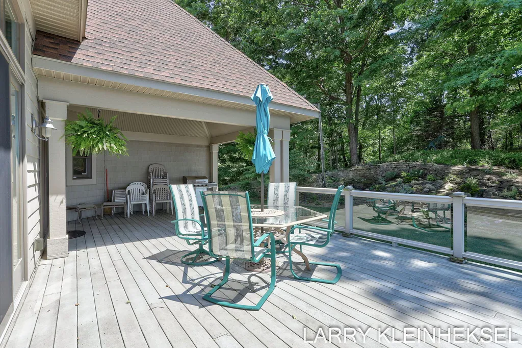 5645 N Lakeshore Drive Port Sheldon Township MI 49424