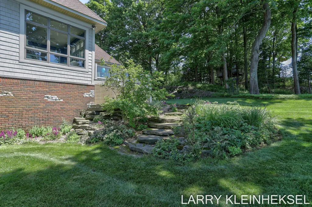 5645 N Lakeshore Drive Port Sheldon Township MI 49424