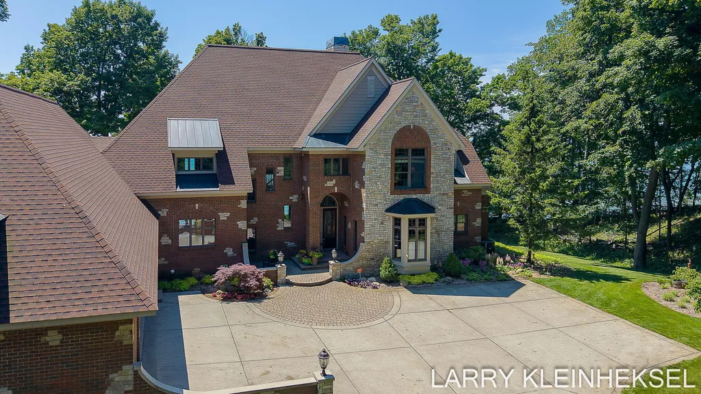 5645 N Lakeshore Drive Port Sheldon Township MI 49424