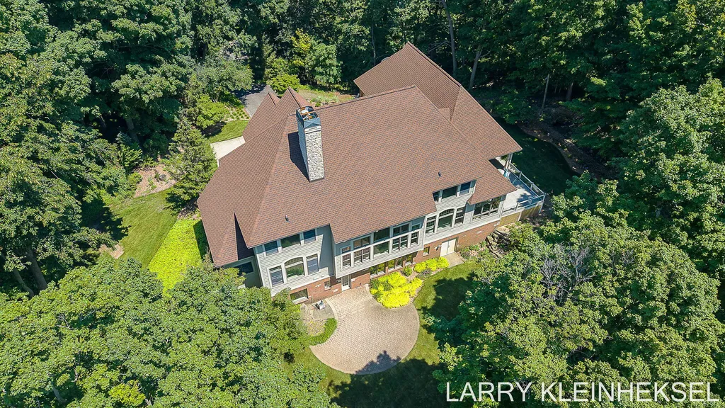 5645 N Lakeshore Drive Port Sheldon Township MI 49424