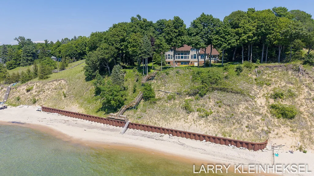 5645 N Lakeshore Drive Port Sheldon Township MI 49424